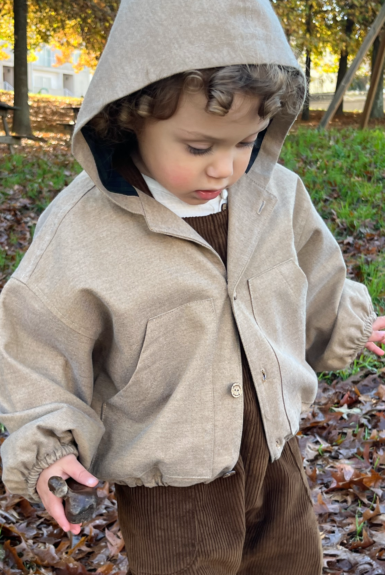 Casaco com capuz Juku